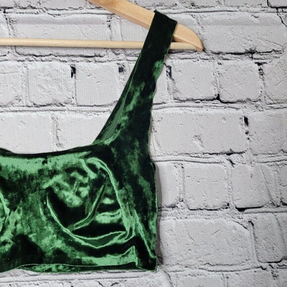 Out From Under Urban Outfitters OU Green Velvety Bralette Size L - Picture 3 of 9